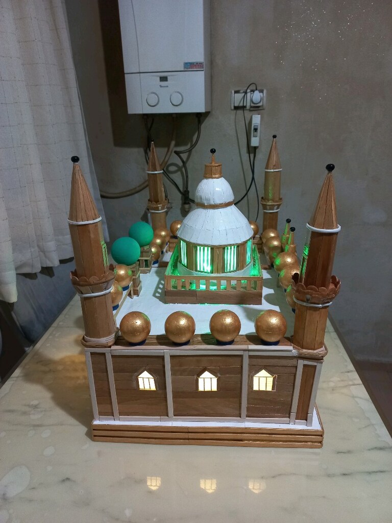 Led ışıklı 4 minareli el yapımı ahşap cami maketi - 12