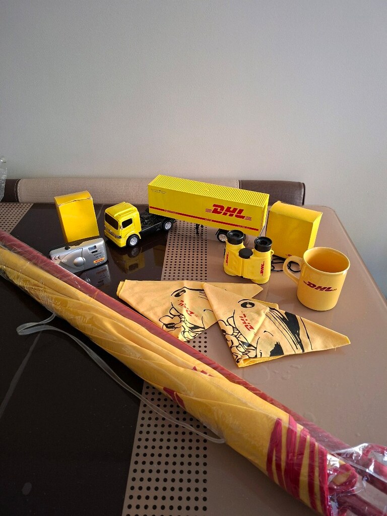 DHL Kamyon Dürbün Kupa Şemsiye Bandana Fotograf Makinası Darbuka Tef - 8