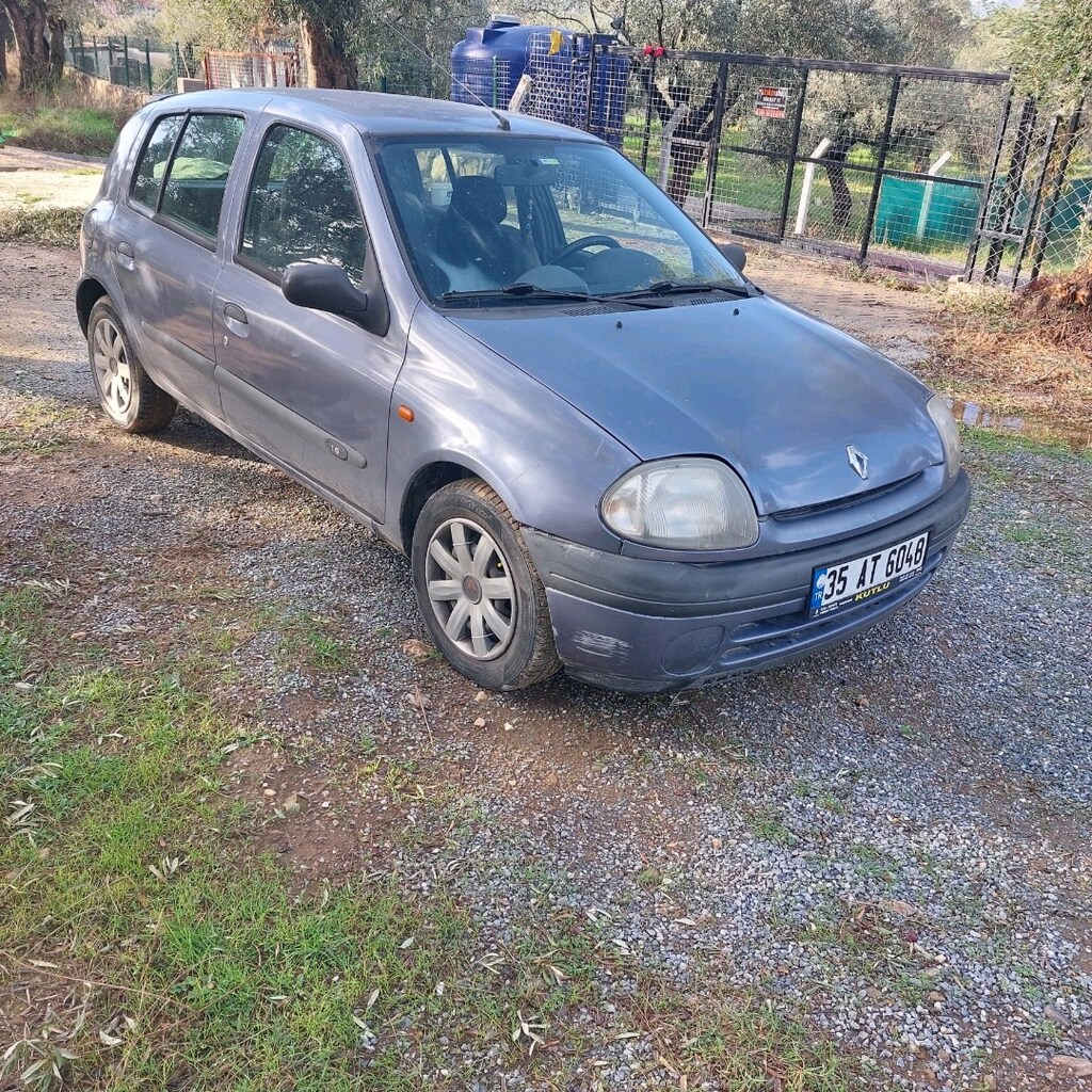 Bayan Öğretmenden Clio RTE 2000. Otomatik Vites - 3