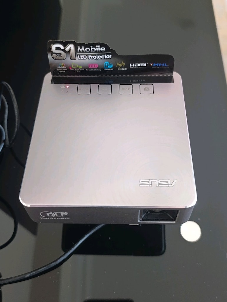 Asus S1 projektör - 2