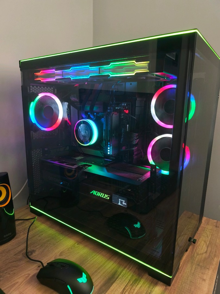 Lian Li Series - RTX 5080 Aorus Master
