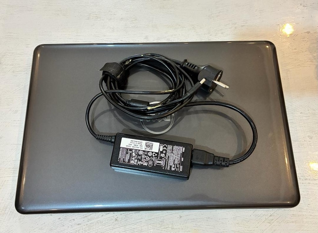 LAPTOP DELL MARKA TEMİZ ( PLAYSTATİON TAKASLI ) - 8