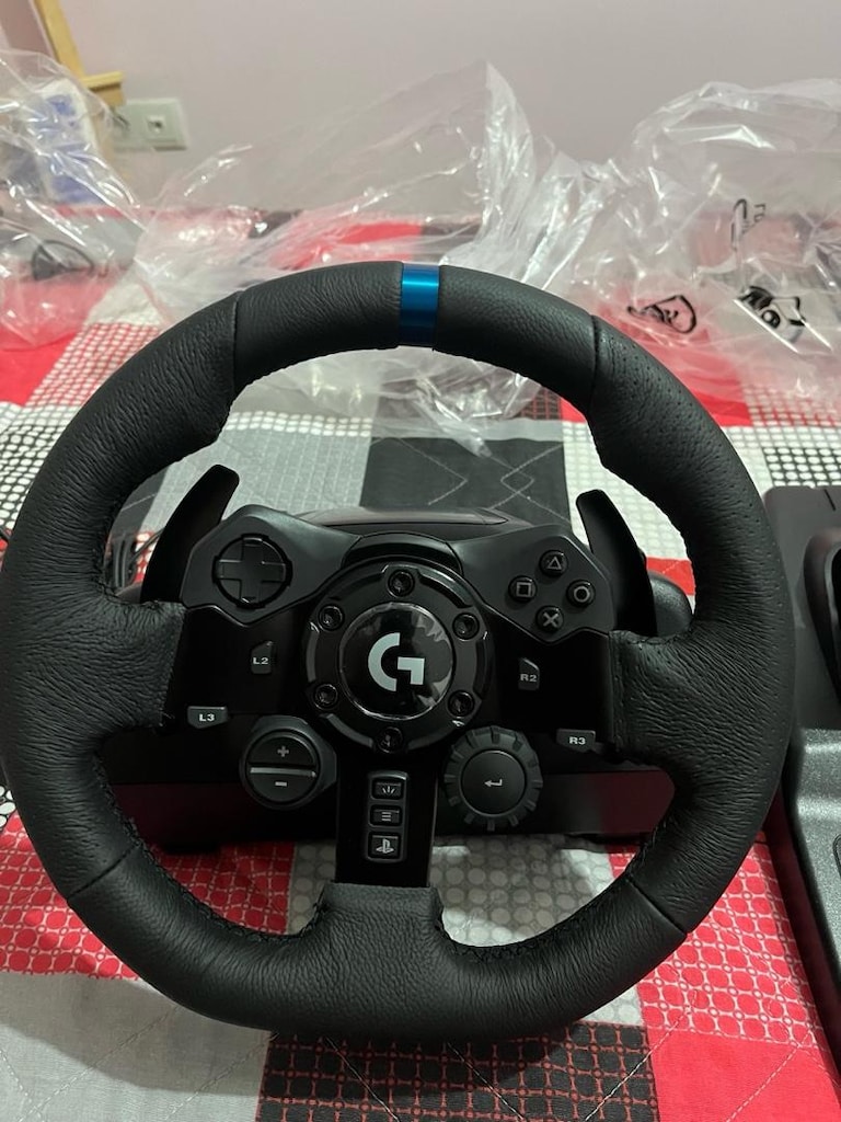 Logitech G923 Oyun Direksiyon Seti Sıfır
