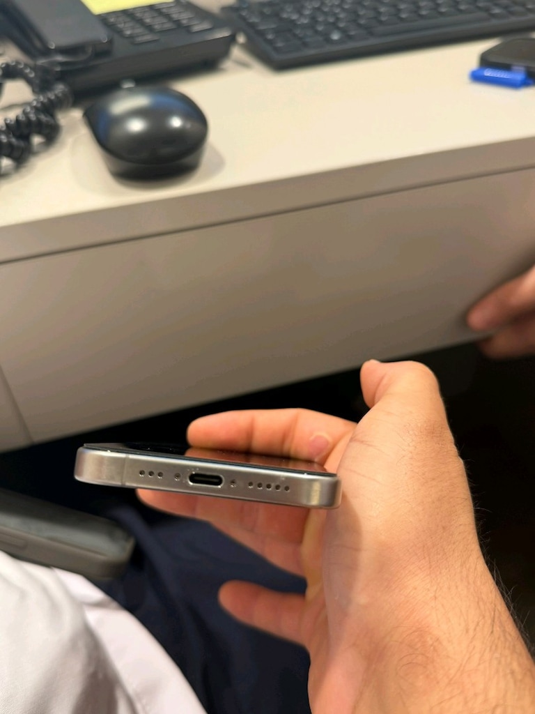 Iphone 15 Pro 256 GB - 3