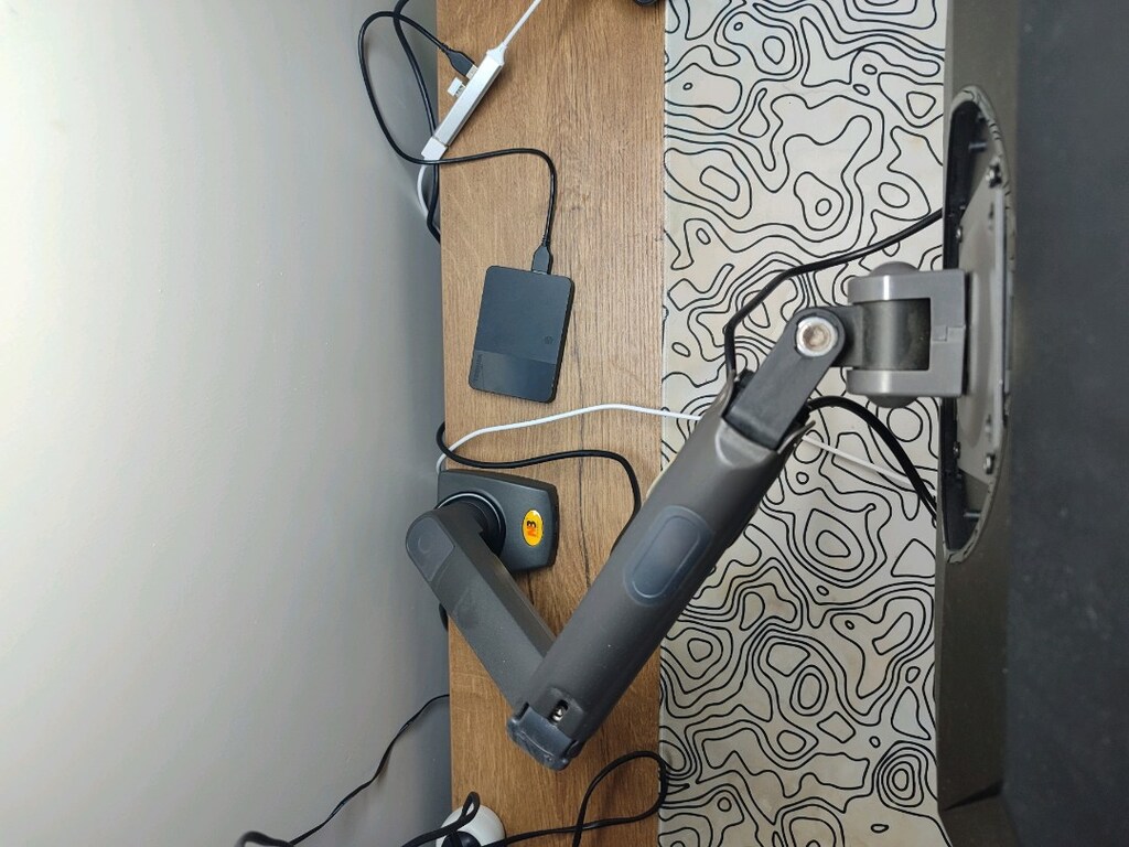 AOC gaming monitör ve north bayou f80 stand ikisi bir arada - 6