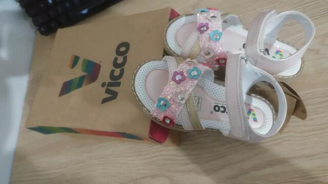 VİCCO sandalet. 22 Numara