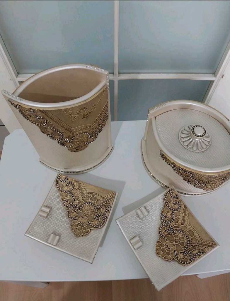 Salon Takımı, Karaca - 3