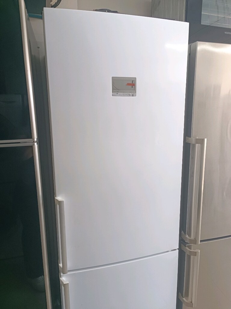 Bosch marka 560 litre alttan donduruculu no frost buzdolabı - 4