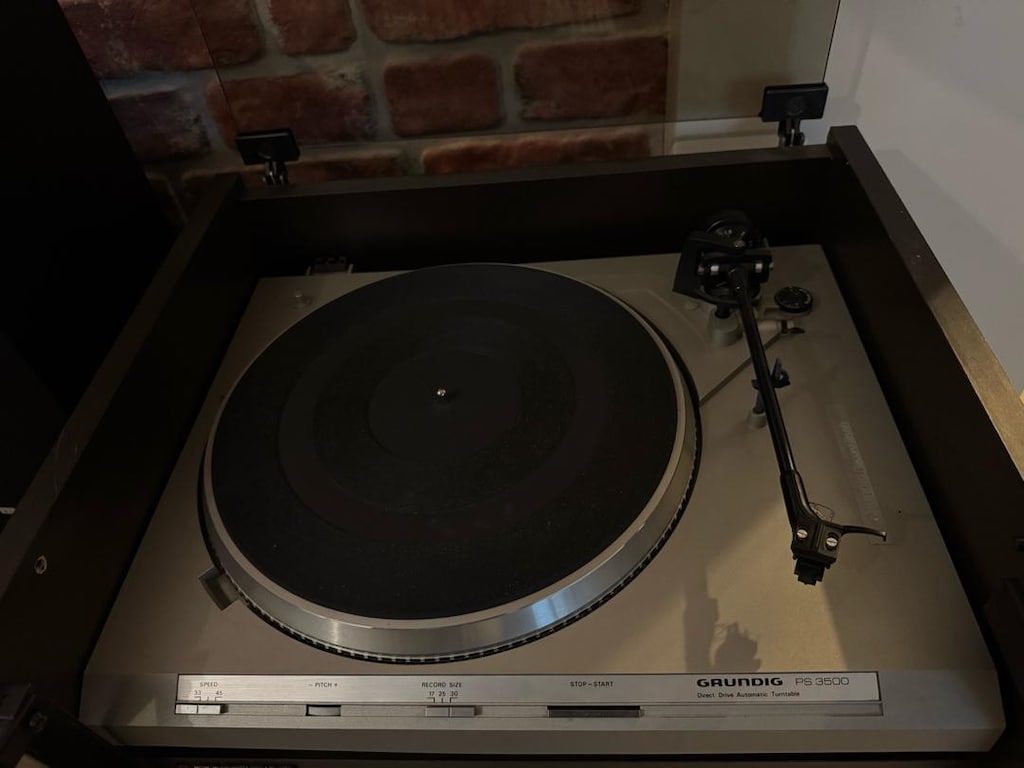 Plakçalar fiyatına GRUNDİG HİFİ SET PS3500 - 3