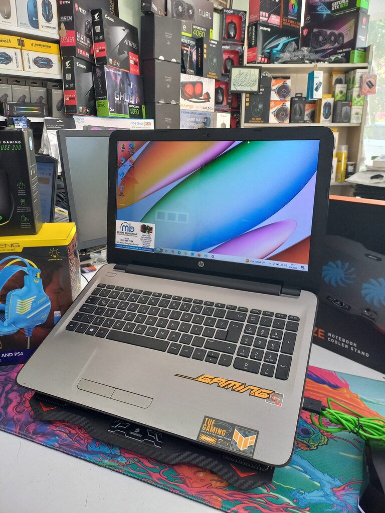 HP İNTEL İ3 6 NESİL 8 GB RAM 128 GB SSD WİNDOWS 10 İŞLETİM - 15