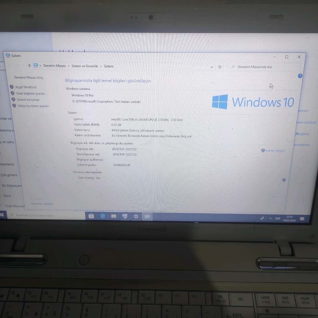 Toshiba Laptop - 2