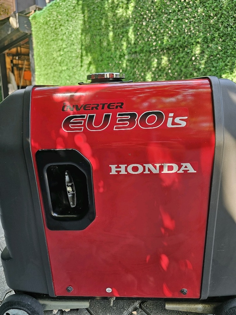 HONDA EU30is 3kvA marşlı benzinli jeneratör - 10