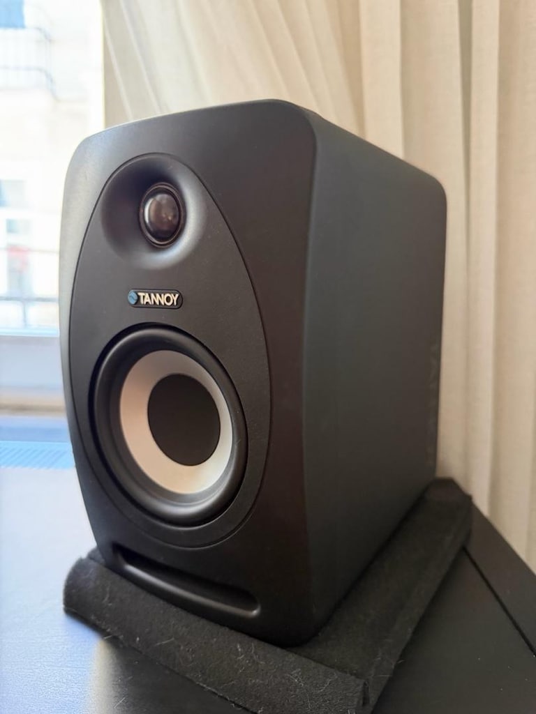 Tannoy REVEAL 402 Stüdyo Referans Monitörü