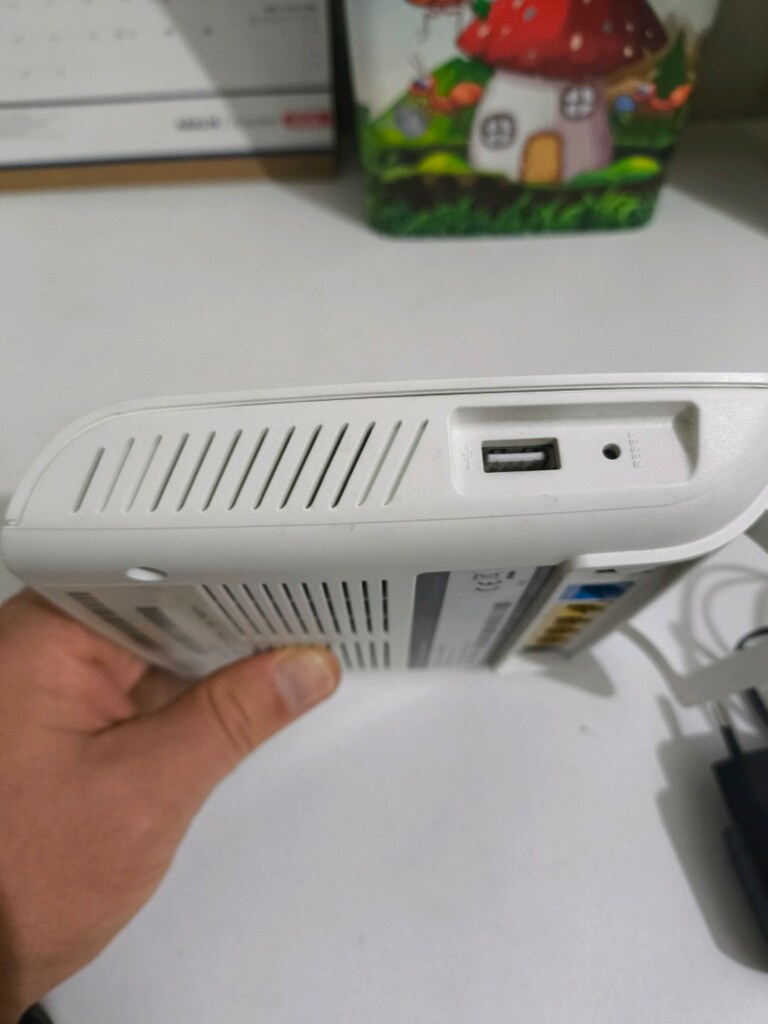 TÜRK TELEKOM MODEM - 4