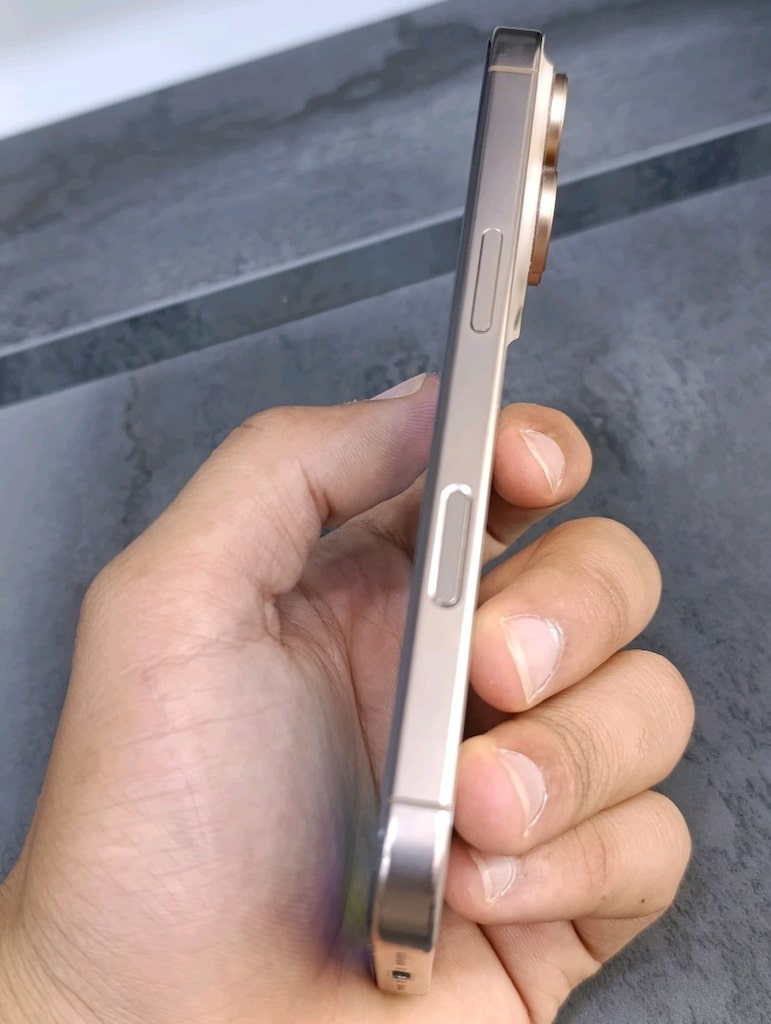 iPhone 16 pro - 3
