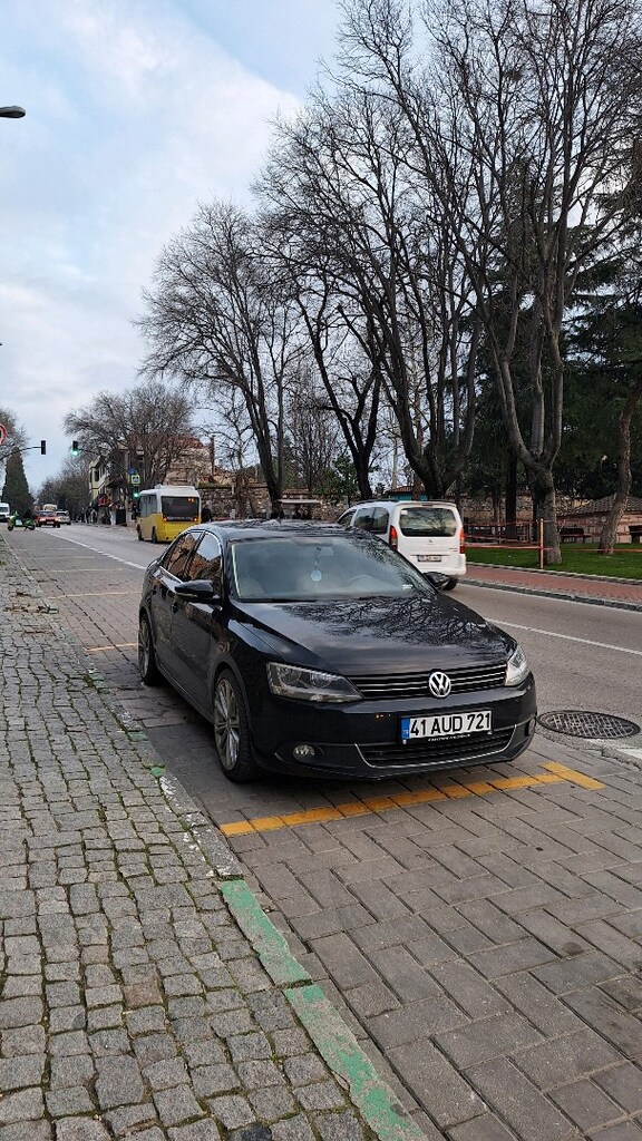 Sahibinden satılık 2011 model dolu jetta - 2