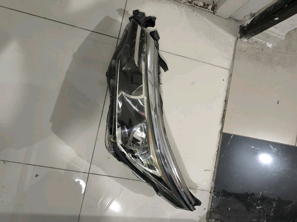 TOYOTA COROLLA SOL FAR ORİJİNAL 2017 - 5