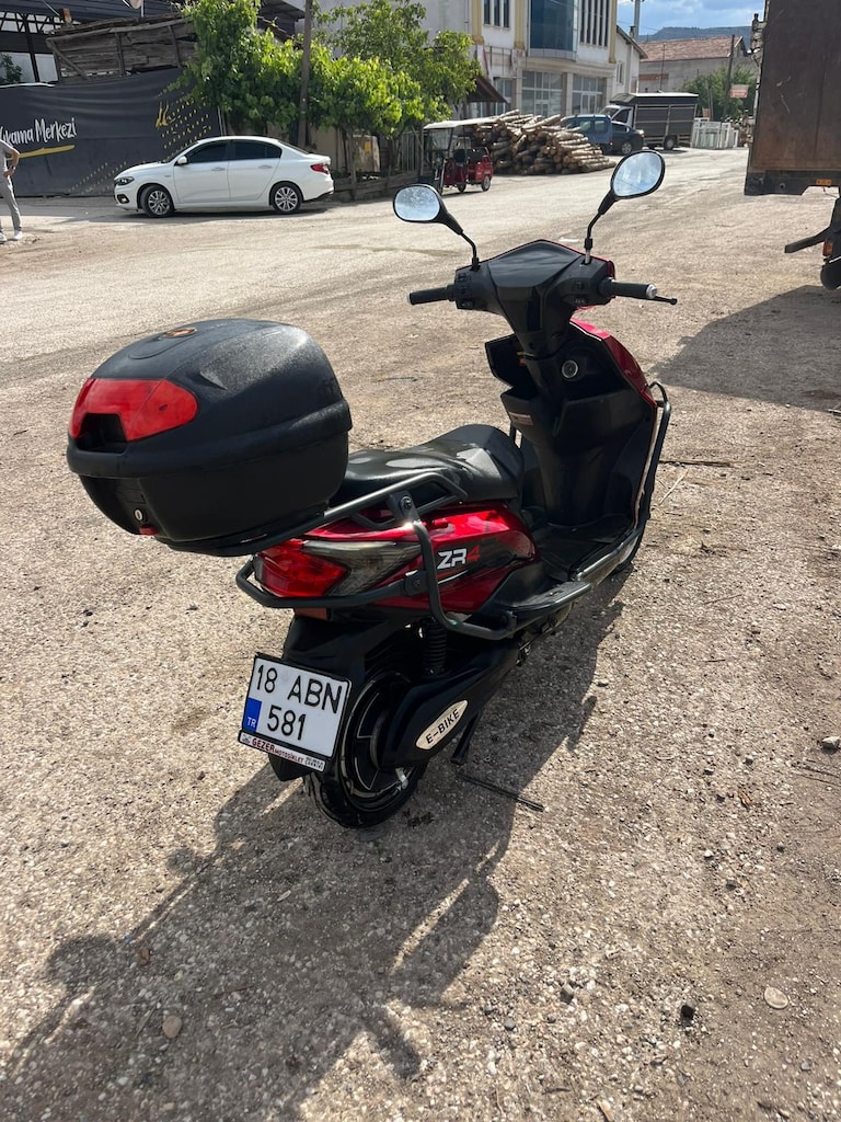 Satılık temiz elektrikli motosiklet ZR4 - 3