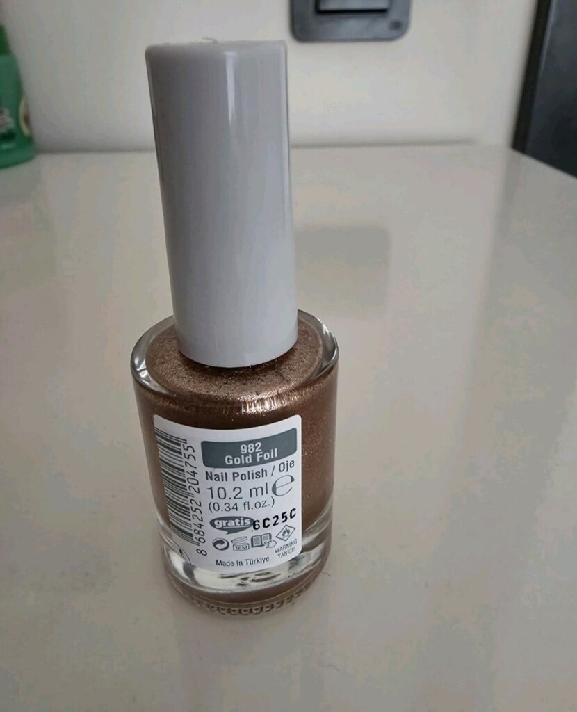 3 adet altın yaldızlı oje renk seçebilirsin - 5