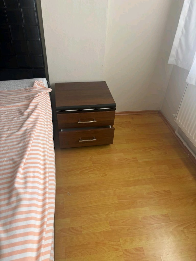 3'lü Vitrin takımı,Aynalı şifonyer ve komodin takımı - 3