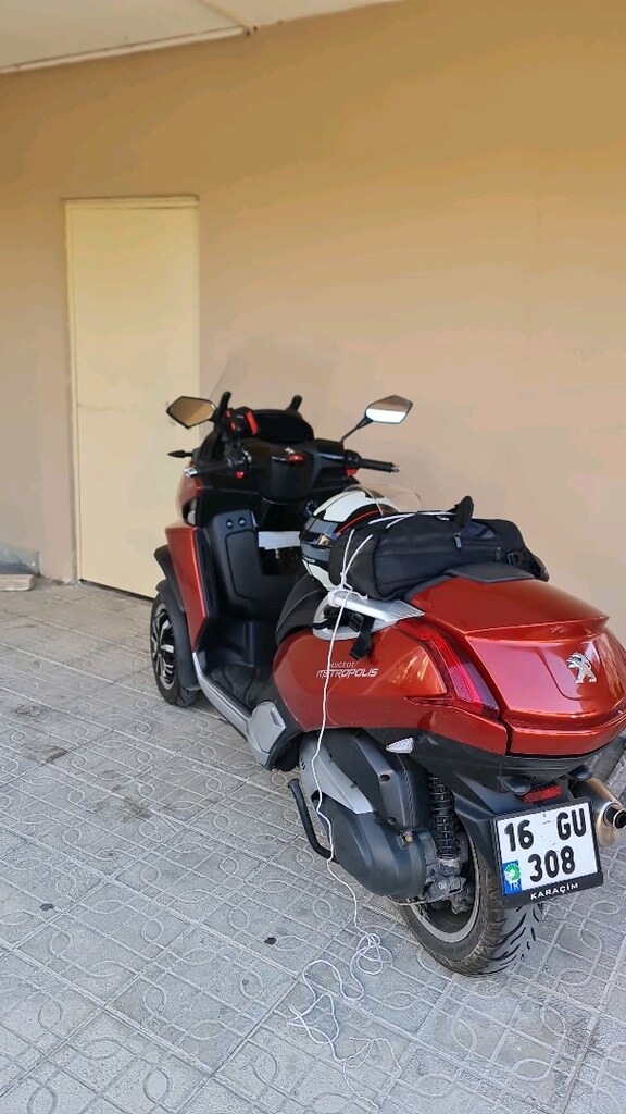 PEUGEOT METROPOLIS SW _ 400'lük - 2