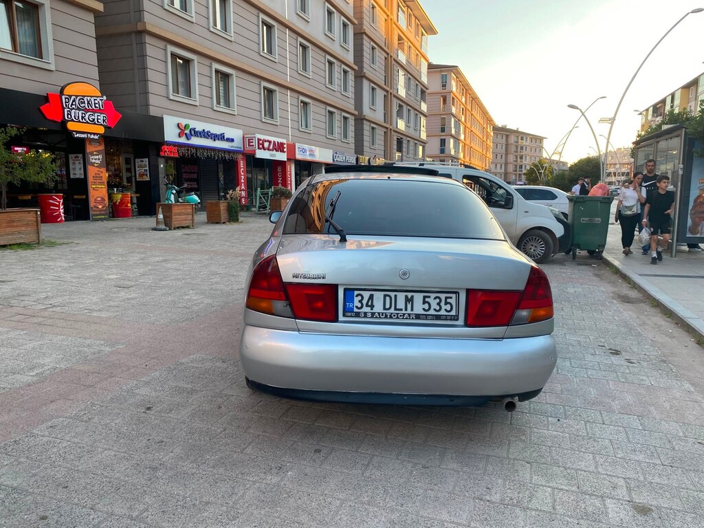 Mitsubishi Carisma 1.6 GLX - LPG'li - 265bin km - 3