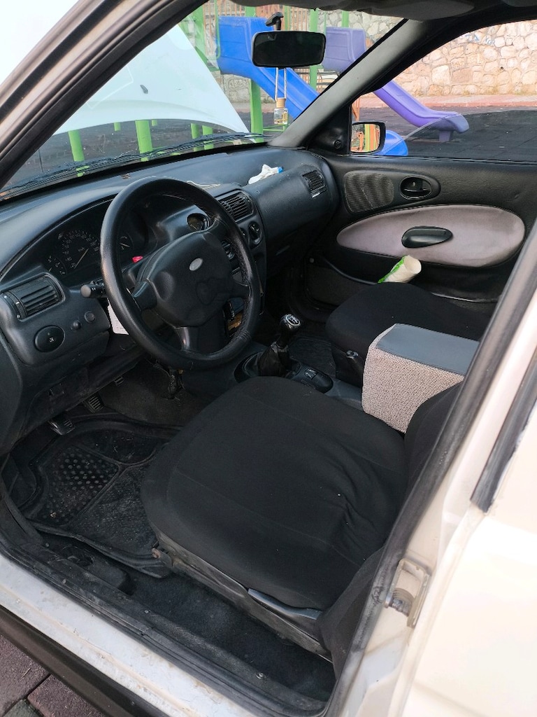 1998 FORD ESCORT CLX 1.6 16 VALF - 10