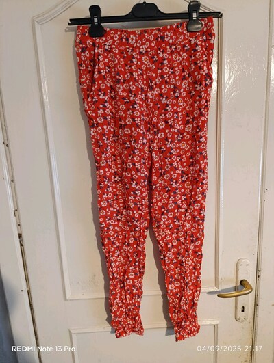 Kırmızı Çiçekli Piliseli Pijama (36)