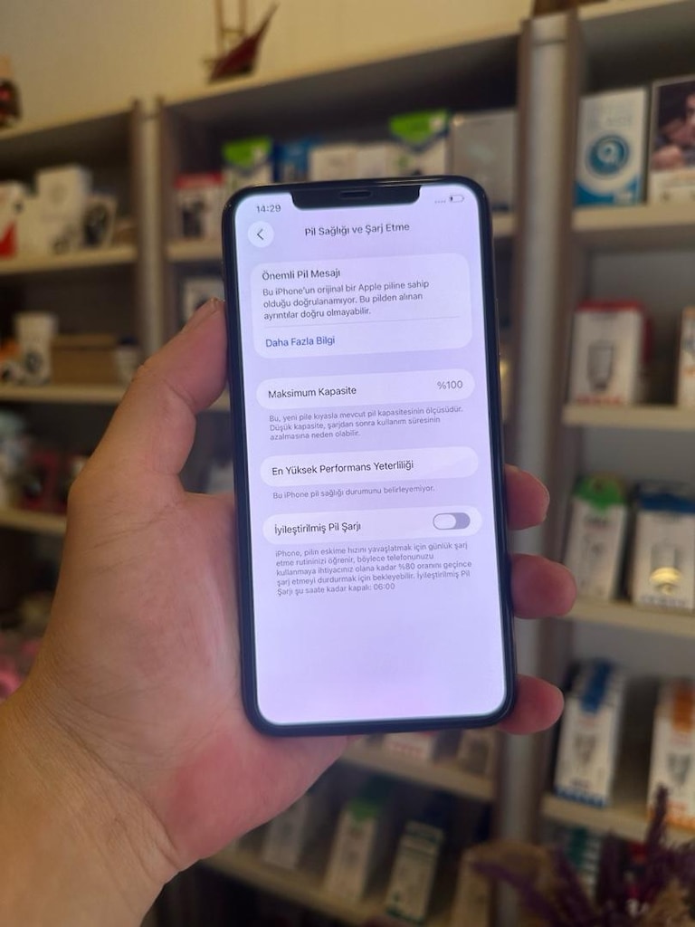 11 pro max 64 Gb pil orjnl her şeyi akriv hatasız tr tamirsiz - 3