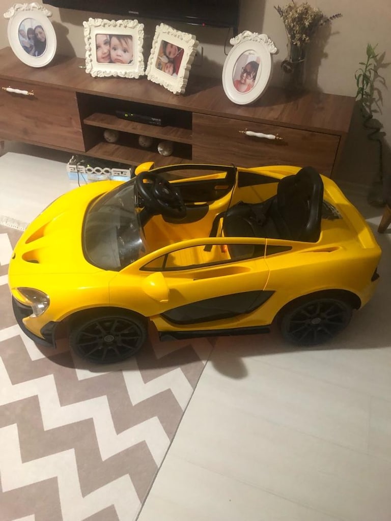 Maclaren P1 akülü araba - 2
