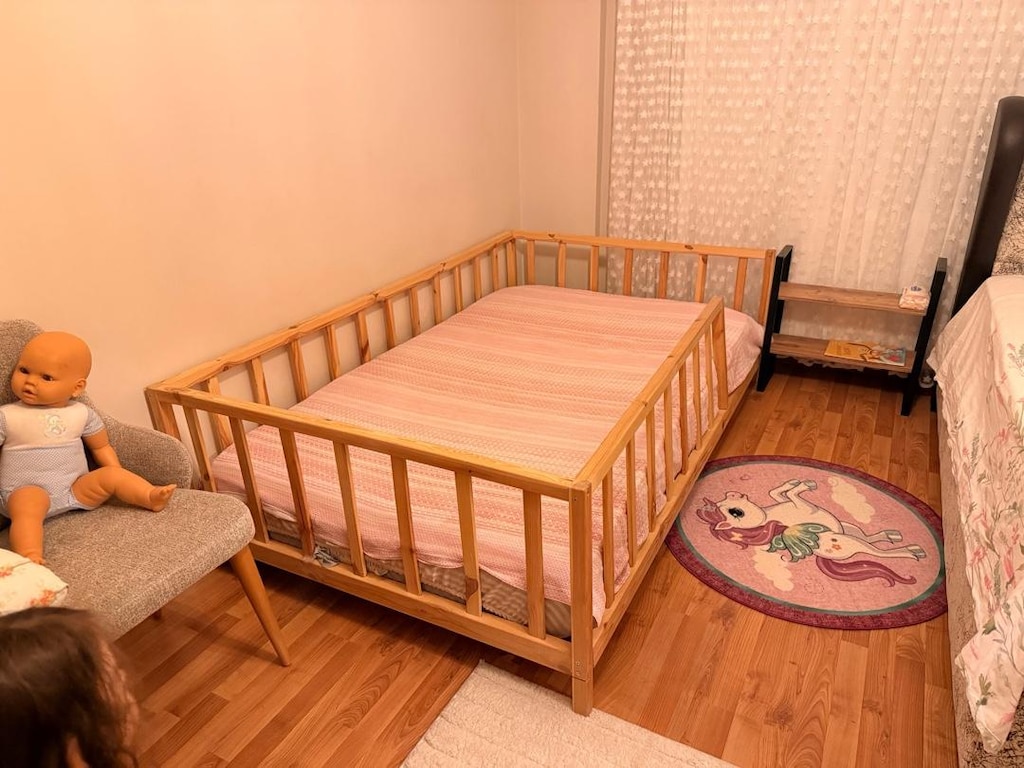 montessori ve başlıklı bazalı yatak
