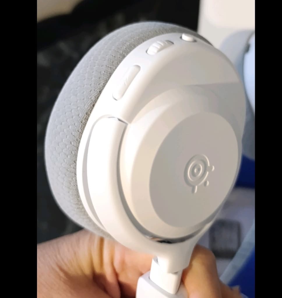 Steelseries Arctis Nova 3 P Wireless - 4