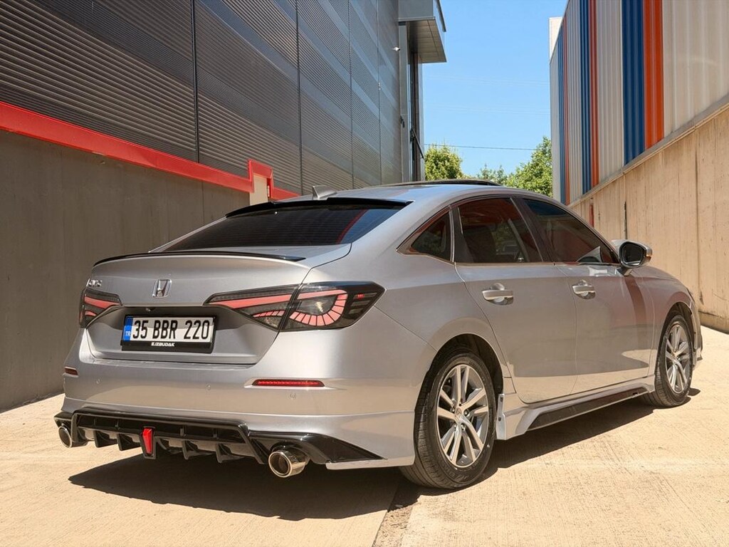 Honda civic 1.5 VTEC ECO ELEGANCE HATASIZ BOYASIZ 70 binde - 5