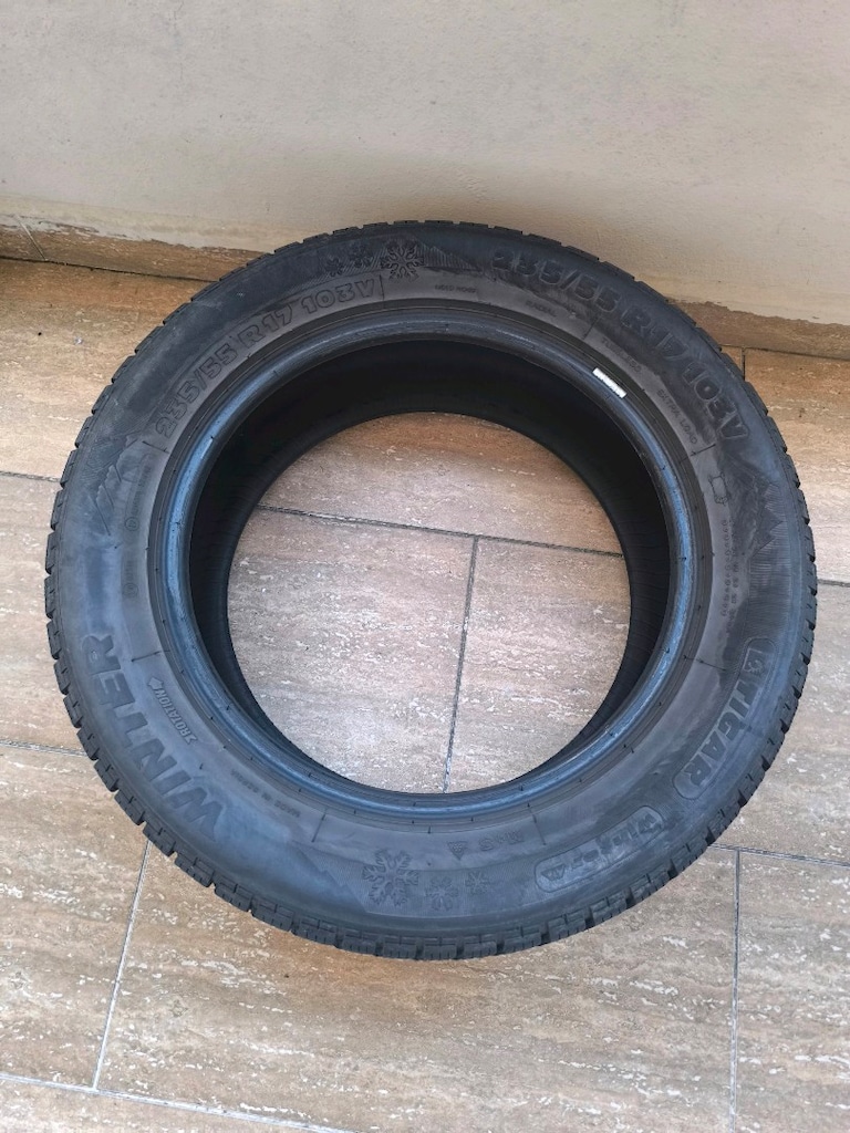 235 55 R17 Kış Lastiği 3 ay kullanıldı . - 2