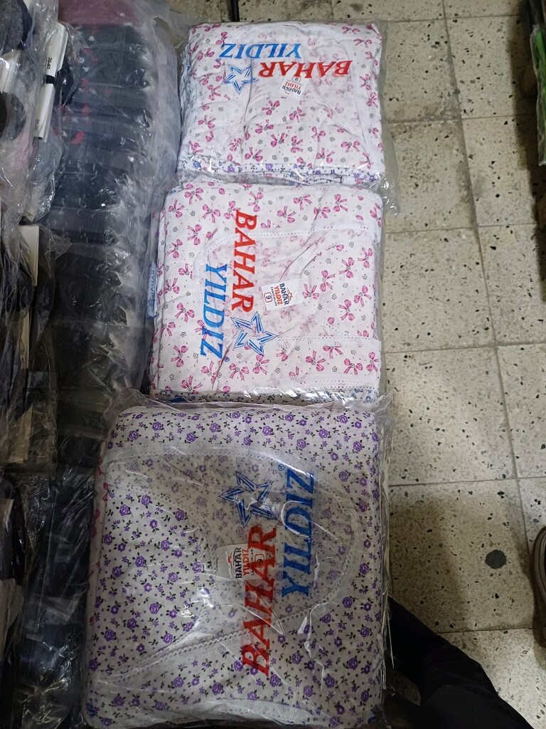 Bayan renkli atlet standart beden her renk mevcut adet 40 TL - 2