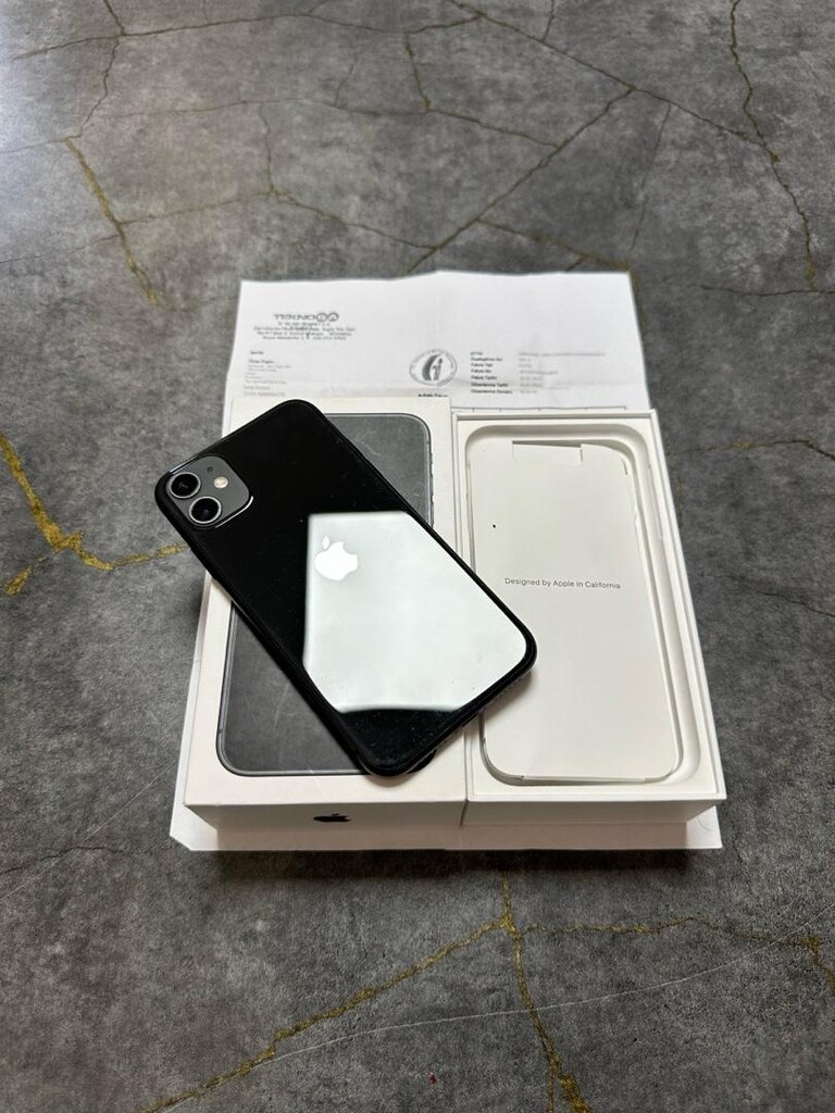 iPhone 11 yurtiçi kutulu faturalı hatasız tertemiz işlemsiz - 3