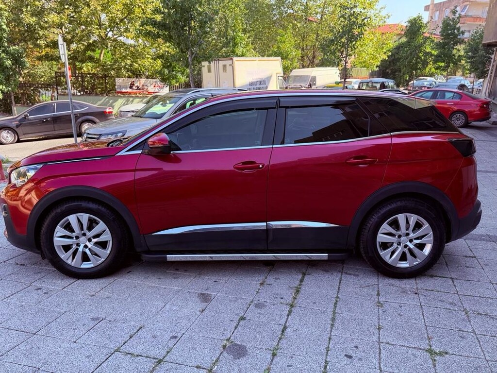 Değişensiz hasar kayıtsız otomatik 1.6 3008 - 7