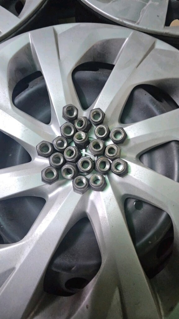 Toyota Corolla 2016 Sedan 16 inç jant - 8