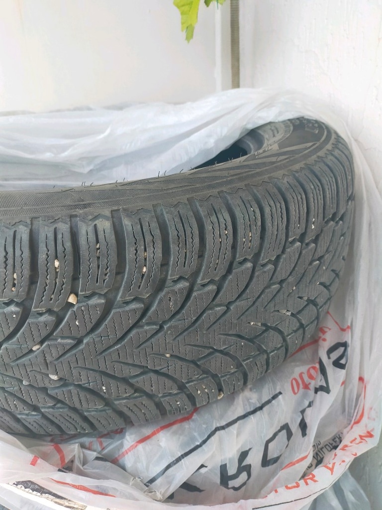 Temiz Nokian Tyres SUV 4 225/60 R17 99V - 2