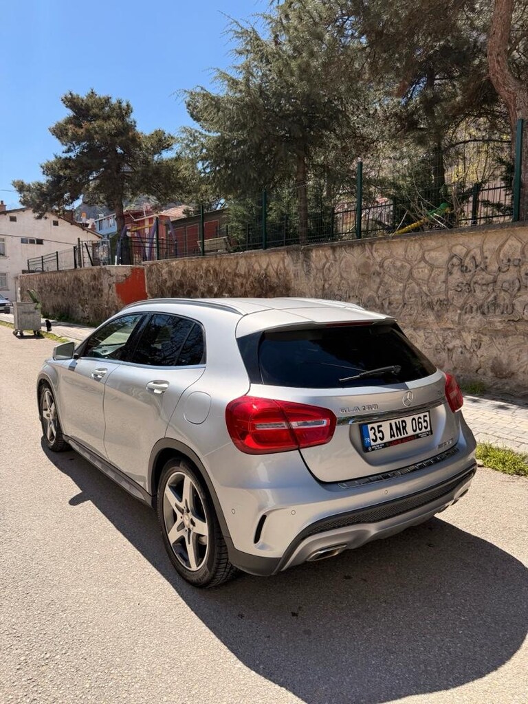 MERCEDES GLA 180CDI AMG 2015 - 10