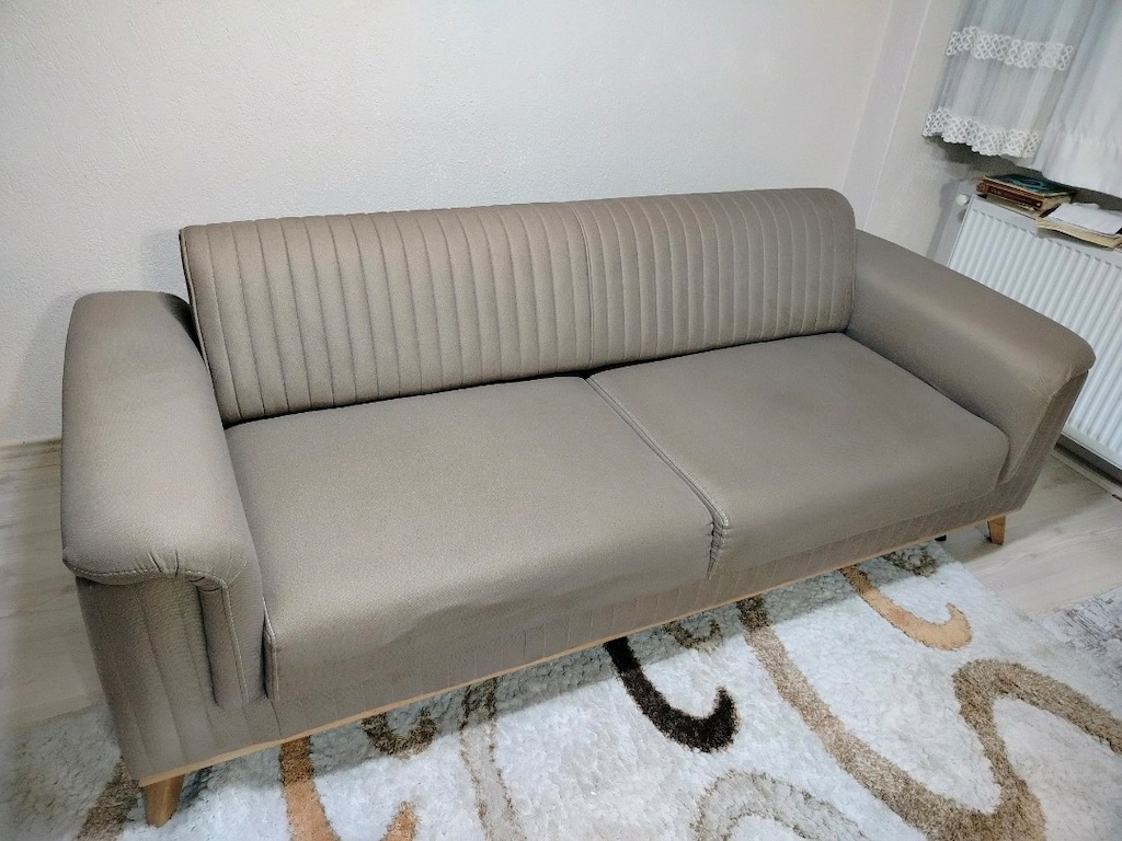 koltuk takımı 3 lü 3 adet en başlıklar dahiln230 cm oturma alanı 180 - 16