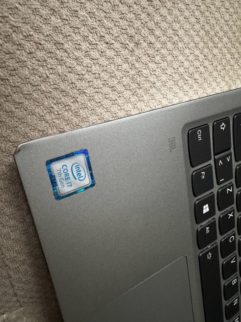 Lenovo Yoga 720 - 4
