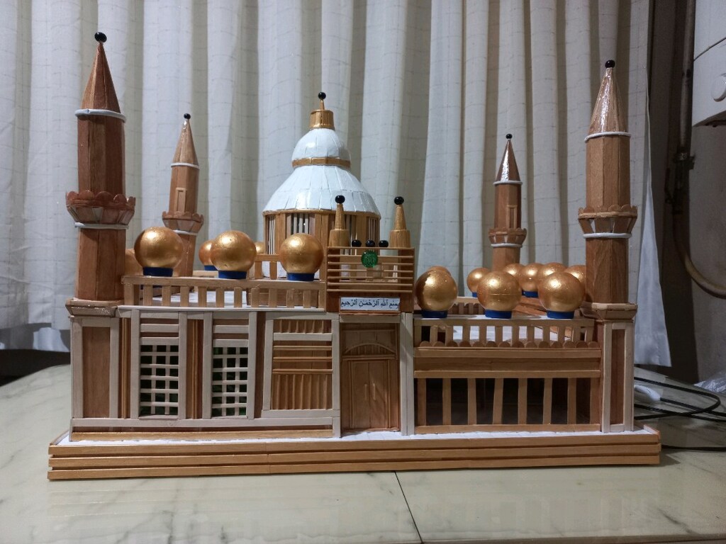 Led ışıklı 4 minareli el yapımı ahşap cami maketi - 5