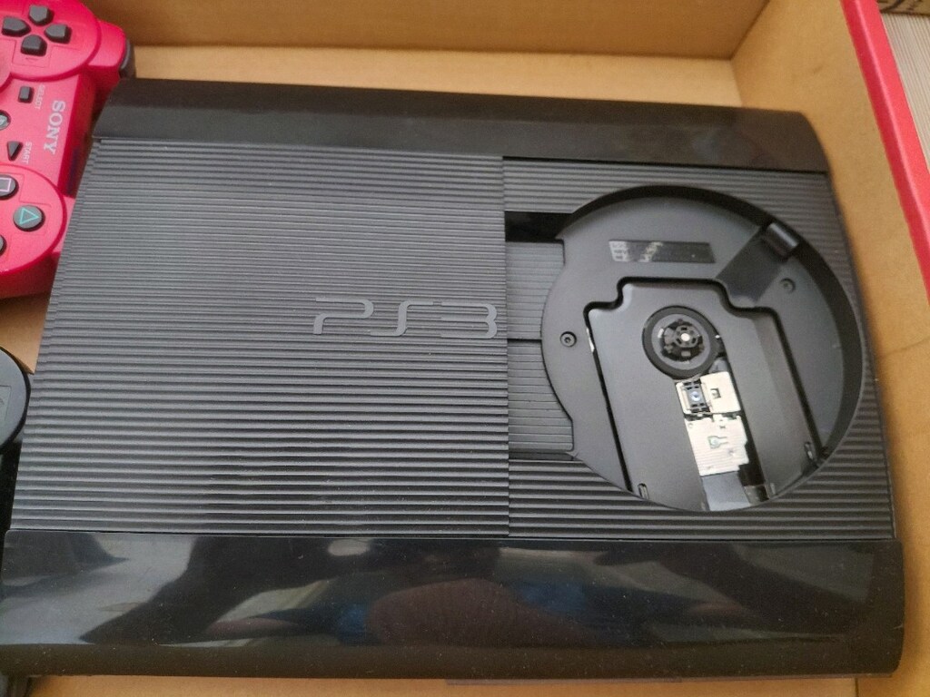 60 oyun yüklü PlayStation 3. - 4