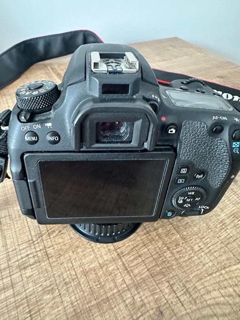 Canon EOS 77D + 3 lens tüm takım - 6