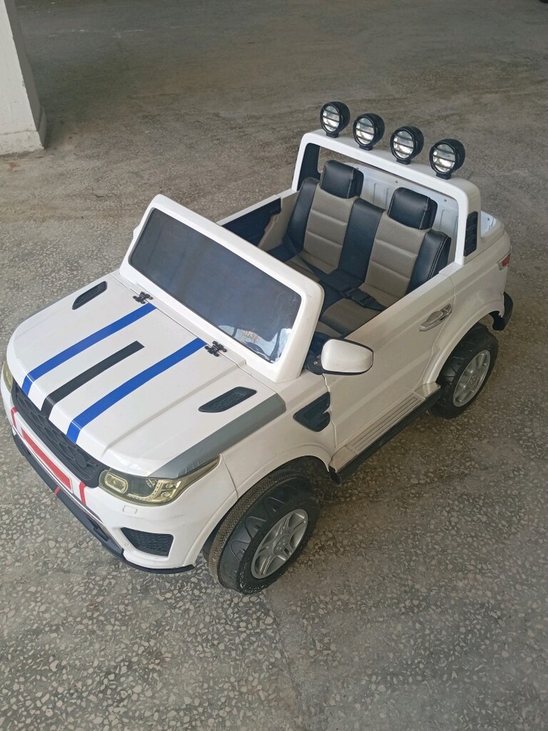 Akülü Araba 4x4 Jeep - 6