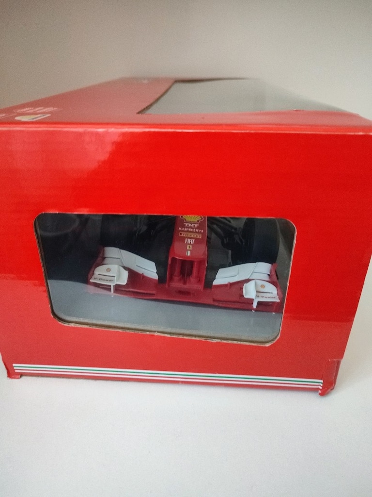 Rastar Ferrari F138 1/12 - 3