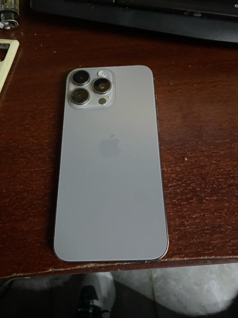 iphone 15 pro max yd