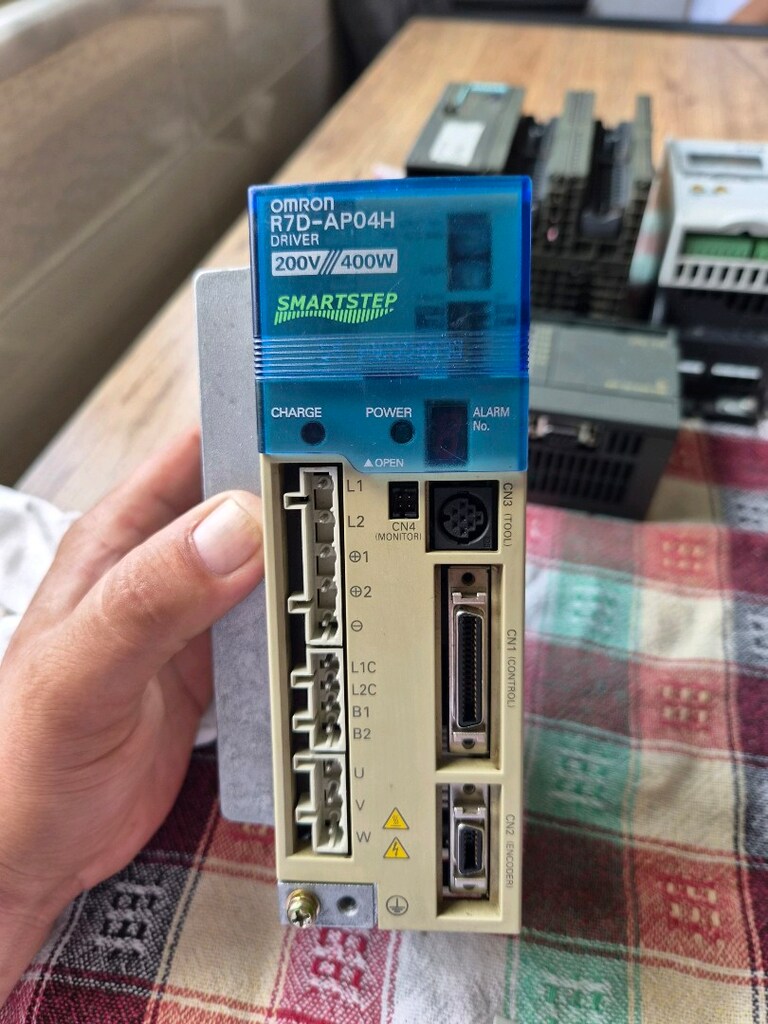 omron r7d ap04h - 2