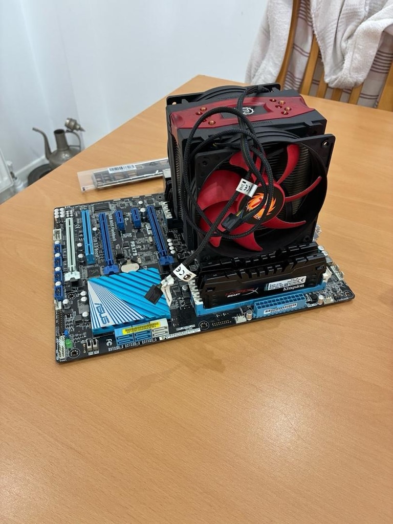 Intel Core i7-4930K + Asus anakart + 32GB Kingston Ram Kit - 2